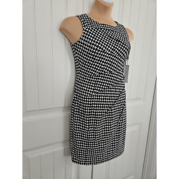 Calvin Klein Houndstooth Sheath Dress Color Black / White Size 10 P Ruched Side - Picture 2 of 11